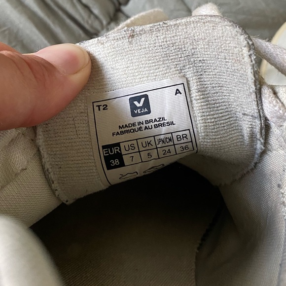 VEJA Campo Logo Sneakers - Picture 13 of 15